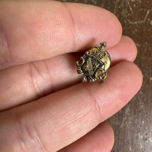 SWANK Gold tone Royal Crest Tie Pin - Picture 2 of 5